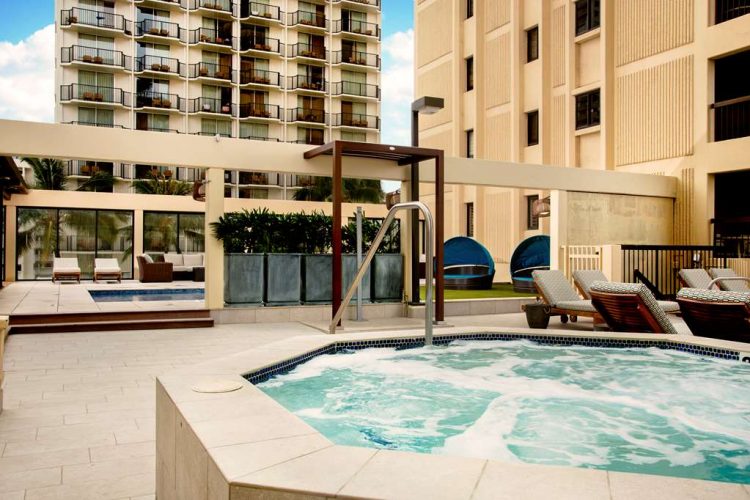Aston Waikiki Beach Tower - Hot Tub