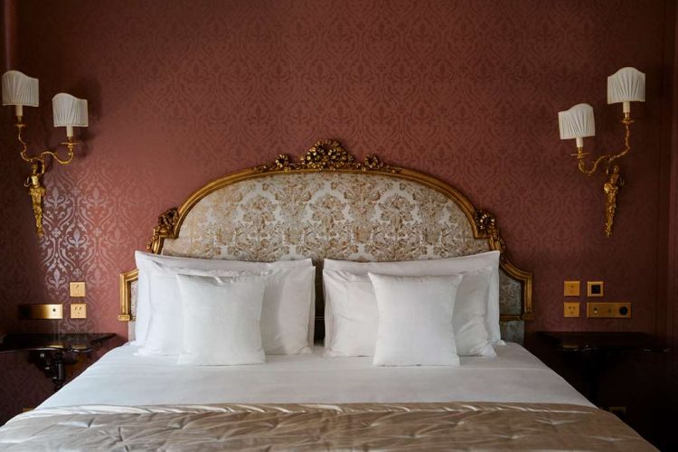 Room in the Palazz bedroom