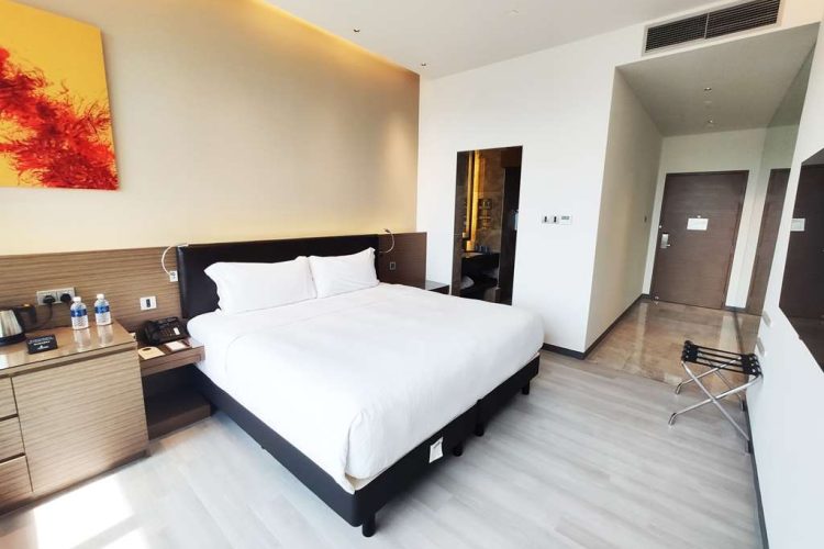 Mint Premier Room
