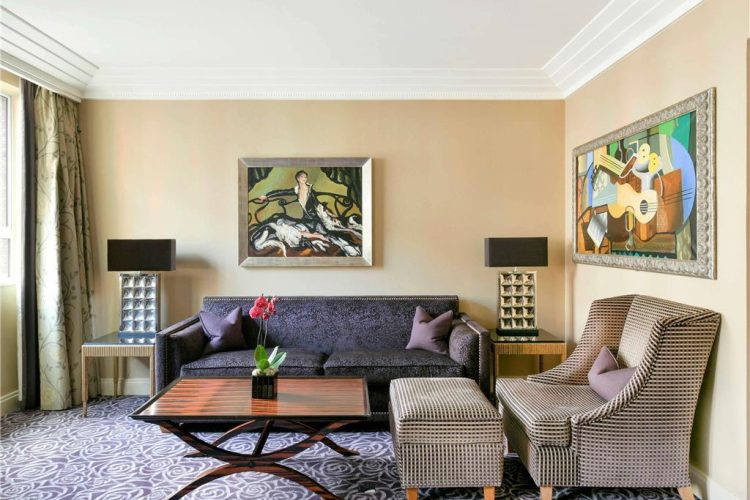Guest room