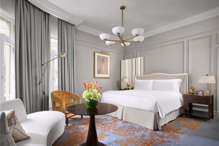 Guest room