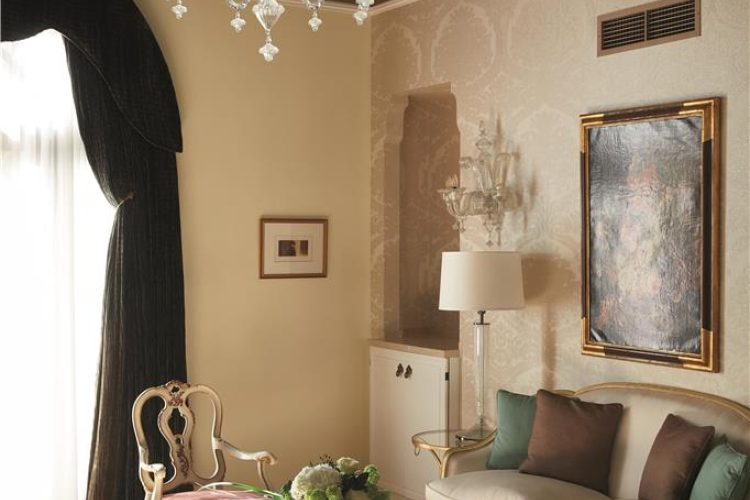 Superior Junior Suite