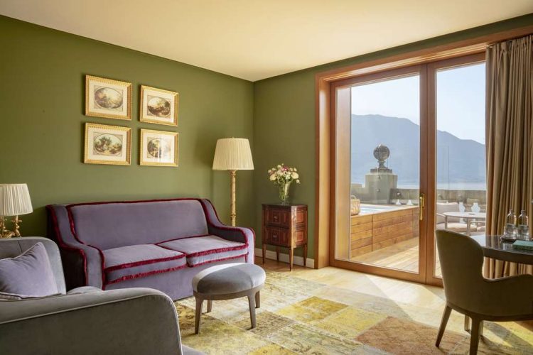 Rooftop Corner Suite living room