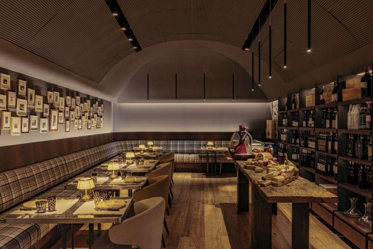 L Escale Trattoria and Wine Bar