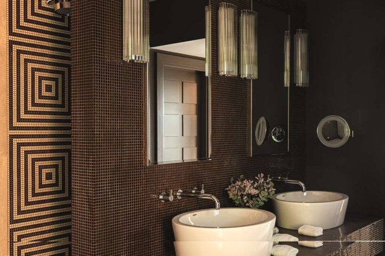 Oliveto Suites bathroom