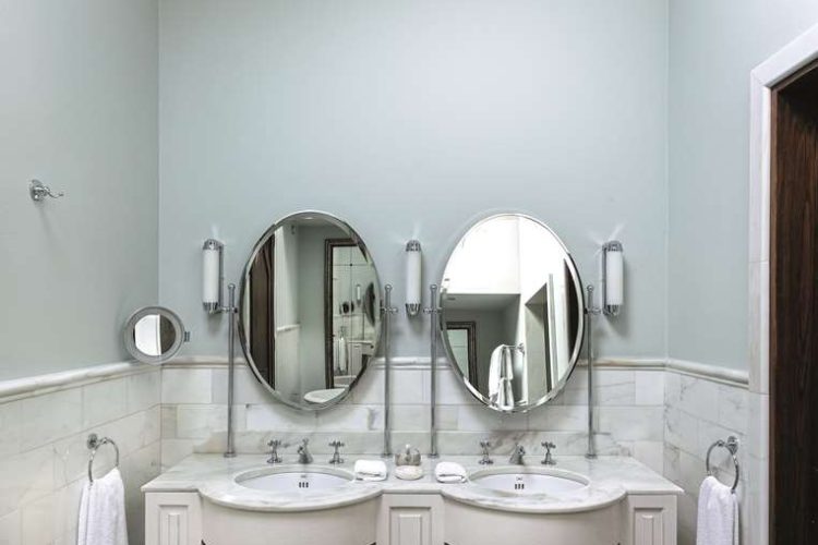 Tuscanica Suite Bathroom