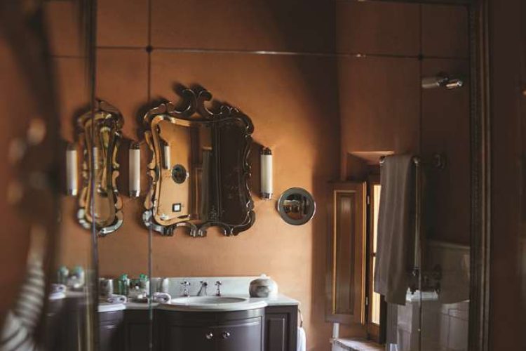 Exclusive Suite Bathroom