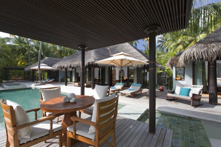 Three Bedroom Beach Pool Residence (2)