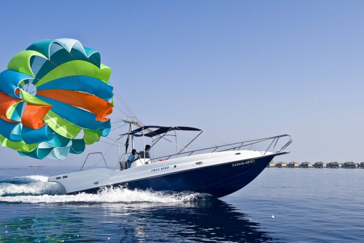 Parasailing (2)