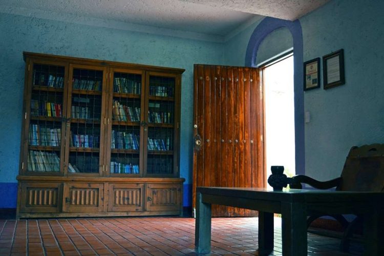 biblioteca hotel villas teotihuacan library